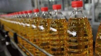 ضبط 4 طن زيت صناعي مجهول المصدر بالعاشر من رمضان 