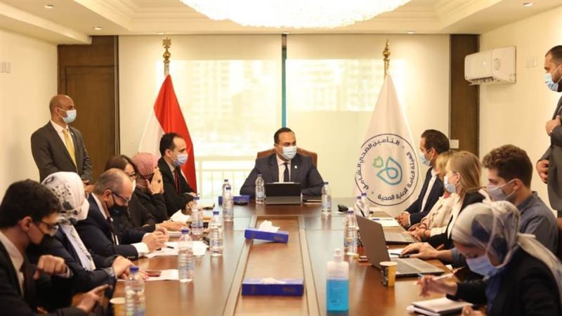 خلال الاجتماع