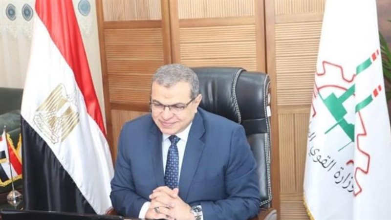 وزير القوى العاملة