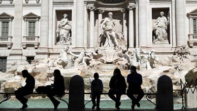 إيطاليا تسجل 3738 إصابة و126 وفاة جديدة بكورونا