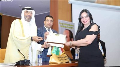 تكريم الإعلامية مديحة عاشور ضمن المائة الأكثر تأثيرا فى الوطن العربى