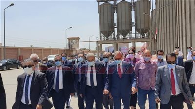 وزير التموين ومحافظ القليوبية يتابعان نظم التشغيل الجديد بصوامع القمح ببنها