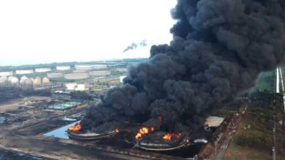 عاجل.. اندلاع حريق في عبارة إندونيسية  