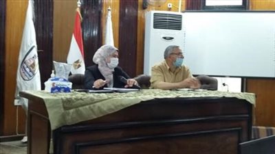 محافظ بني سويف يناقش استعدادات عقد امتحانات الدبلومات الفنية