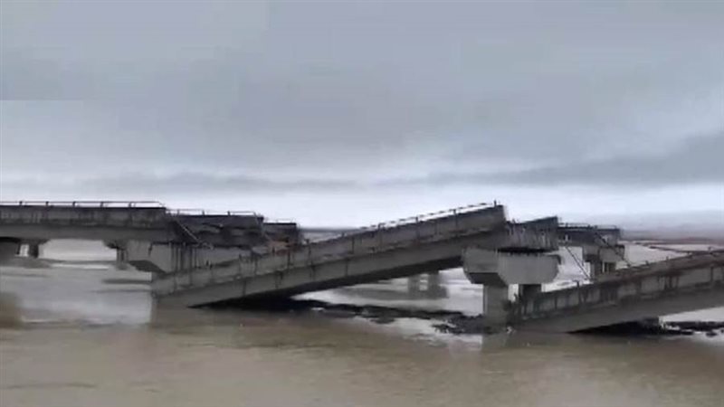 كوبري منهار