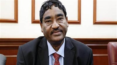 وزير الصناعة السوداني يؤكد أهمية دفع العلاقات الاقتصادية مع مصر