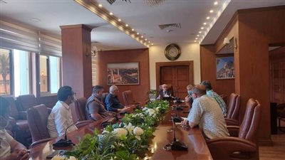 محافظ بورسعيد يتابع مستجدات العمل فى تطوير الخدمات المقدمة بمجزر المحافظة