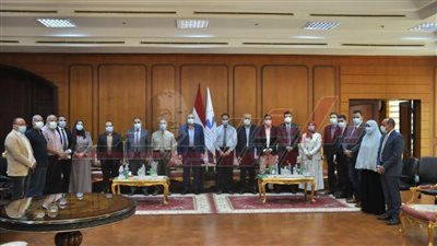 الدسوقي: يستقبل فرق الدعم الفني بجامعة كفر الشيخ