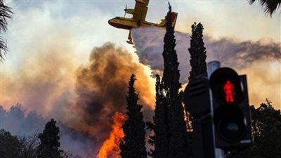 إسرائيل تدفع بفرق الإطفاء لإخماد حرائق متعددة نشبت في جميع أنحائها
