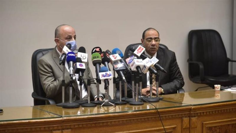 وبينار لجنة كورونا