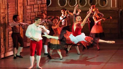 أعمال موسيقية وغنائية عالمية مع تابلوهات للباليه بالموسيقى العربية