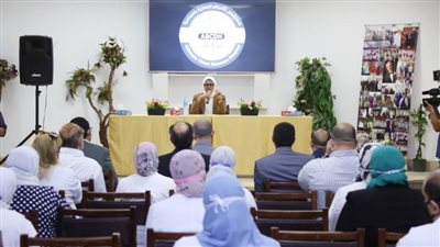 وزيرة الصحة: زيادة المخصصات المالية للبرامج التدريبية للفرق الطبية إلى 1.7 مليار جنيه