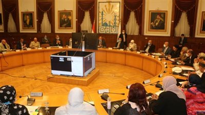 محافظ القاهرة: إخلاء الوحدات السكنية التى تم تحويلها إلى مخازن 