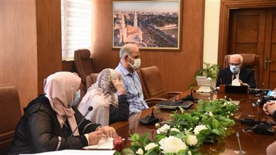 محافظ بورسعيد يتابع آخر مستجدات العمل فى مشروعات الإسكان بالمحافظة 