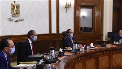 رئيس الوزراء يلتقي وزير الاتصالات لمتابعة الموقف التنفيذي لعدد من المشروعات 