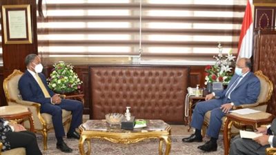 وزير التنمية المحلية يستقبل مدير برنامج الأغذية العالمي في نهاية فترة عمله بالقاهرة