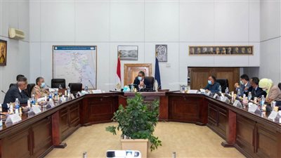 العنانى يناقش آخر مستجدات المتحف المصرى الكبير 