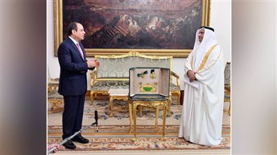 كواليس منح الرئيس لـ