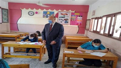 محافظ القاهرة يطمئن على سير إمتحانات الشهادة الاعدادية