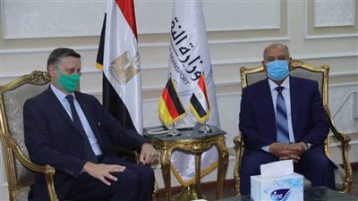 وزير النقل: إنهاء إجراءات التعاقد النهائي مع سيمنز لإنشاء منظومة القطار الكهربائي