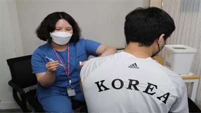 اليابان: بدء تطعيم الرياضيين المشاركين في أولمبياد طوكيو ضد كورونا