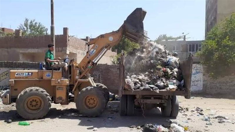 رفع تراكمات القمامة