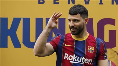 إصابة سيرجيو أجويرو بكورونا بعد يومين من توقيعه لبرشلونة