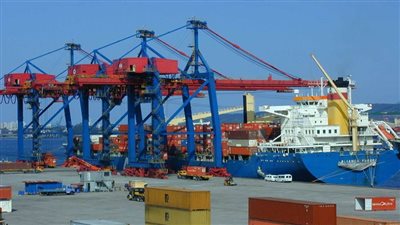 صحيفة برازيلية: الناتج المحلي الإجمالي يعود إلى مستويات ما قبل (كورونا) لكن العائد لا يصل للفقراء