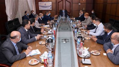 تعاون بين الجامعة المصرية اليابانية وهيئة ميناء دمياط في استخدام منظومة الذكاء الاصطناعي