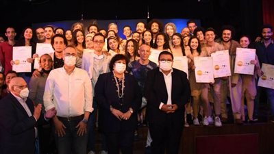 وزيرة الثقافة تشهد عرض 