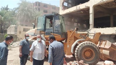 السكرتير المساعد بأسيوط يتفقد مشروعات تطوير الريف المصري بمركزي الفتح وساحل سليم