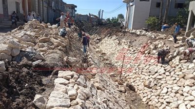 استمرار أعمال تبطين الترع بمحافظة كفر الشيخ
