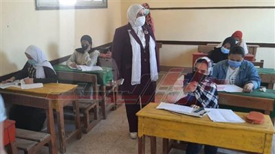 كشك تتفقد لجان امتحانات الشهادة الإعدادية بكفر الشيخ
