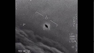 عاجل| تقرير مخابراتي أمريكي يكشف حقيقة الكائنات الفضائية (فيديو)