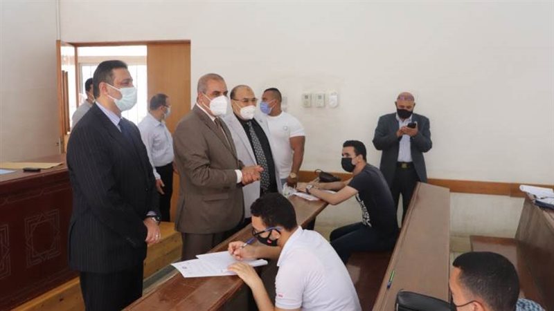 المحرصاوي يتفقد امتحانات