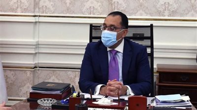 رئيس الوزراء يتابع موقف تنفيذ المشروعات الخدمية والتنموية بمحافظة الإسكندرية