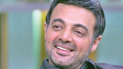 عمرو محمود ياسين يحسم الجدل حول وجود عمل يجسد مسيرة والده