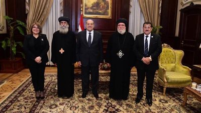 البابا تواضروس يرسل وفدًا كنسيًا يعزي رئيس مجلس الشيوخ
