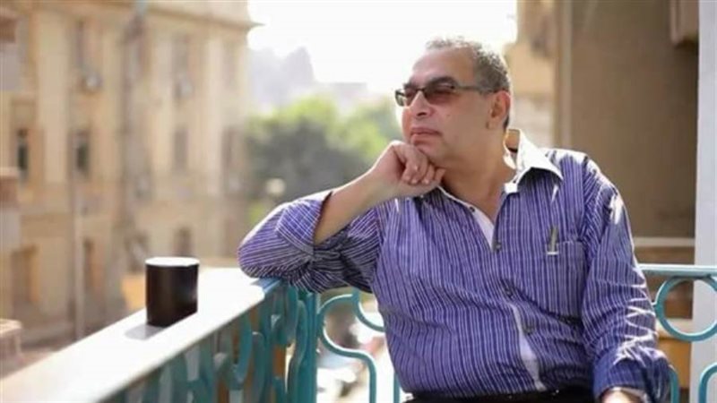 الكاتب والروائى أحمد