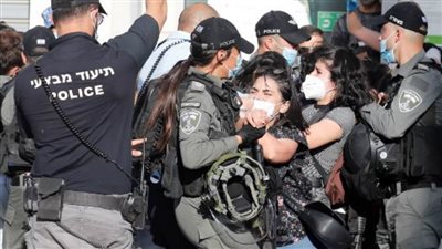 واشنطن بوست: اعتقال 2100 فلسطيني بينهم أطفال وتعذيبهم داخل أقسام الشرطة الإسرائيلية
