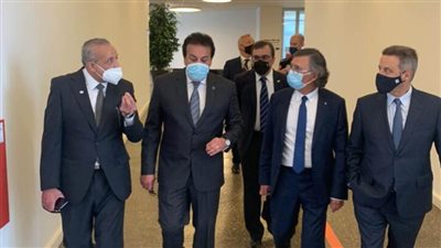 وزير التعليم العالي يزور جامعة 