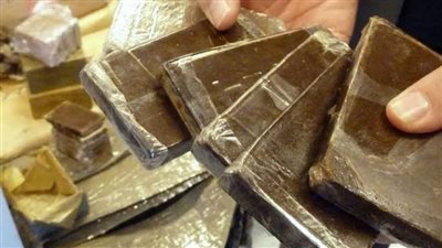 ضبط حشيش داخل أكياس 