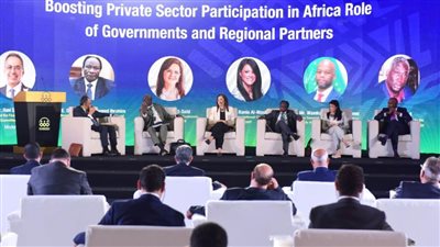 دور مشروعات البنية التحتية الإقليمية في ربط إفريقيا وتحسين قدراتها التنافسية العالمية