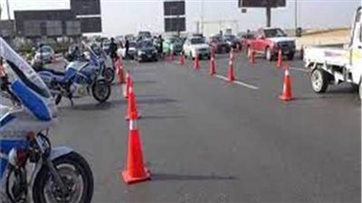 تحويلات مرورية بشارع الخليفة المأمون في الاتجاهين لتطوير كوبري مشاة جامعة عين شمس