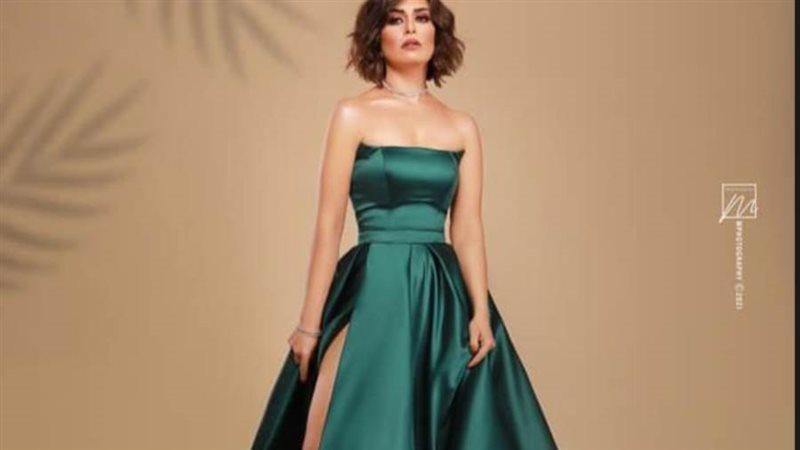 منة فضالي في جلسة