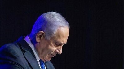 عاجل| الائتلاف الإسرائيلي يطيح بنتنياهو بعد ١٢ عاما