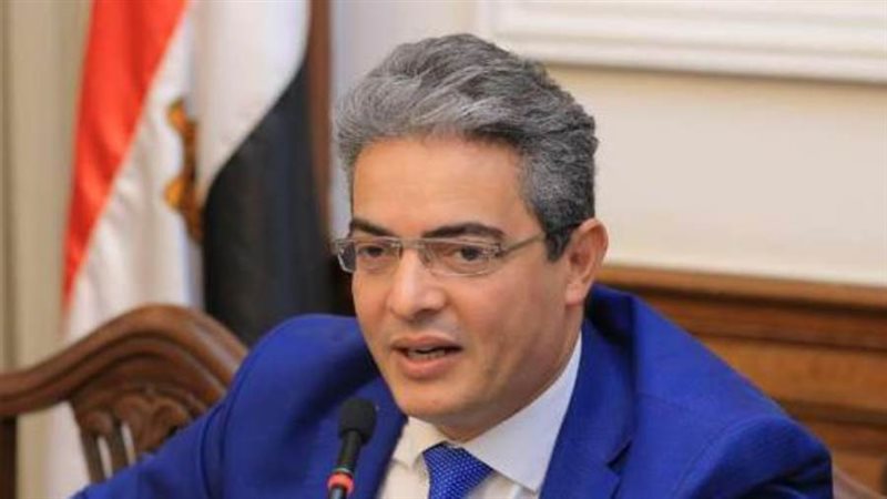 الدكتور طارق سعدة