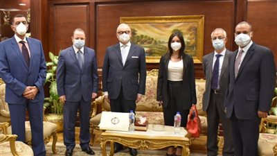 عاجل|النائب العام يُسلِّم السفير الإيطالي تصرُّف النيابة العامة في قضية وفاة ريجيني