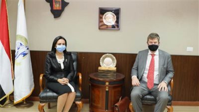 رئيس المجلس القومي للمرأة تستقبل سفير بلجيكا بالقاهرة 