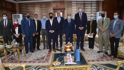 محافظ المنيا يستقبل وفد المؤسسة الألمانية للتعاون الدولي لإنجاز أعمال 